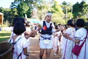 BIB: 122, 2274, 
                            <button type="button" onclick="openModal(19023059)" class="btn btn-primary btn-sm float-right btn-popup" data-toggle="modal" data-target=".modal-high-quality">
                        <i class="fas fa-shopping-cart"></i> Add to Cart
                    </button>
                                            <button type="button" onclick="isThisMe(19023059, true)" class="btn btn-success btn-sm float-right btn-popup btn-isme hidden" data-toggle="tooltip" data-placement="bottom" title="นี่คือรูปของคุณใช่ไหม คลิกที่นี่เพื่อเอาเข้าอัลบั้ม">
                        <i class="fas fa-plus"></i> Add to album
                    </button>
                    <button type="button" onclick="isThisMe(19023059, false)" class="btn btn-warning btn-sm float-right btn-popup btn-isnotme hidden">
                        <i class="fas fa-ban"></i> Remove from album
                    </button>